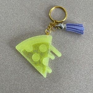 🎉🎉HP🎉🎉 Handmade Pizza Slice Keychain